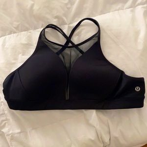 Lululemon Athlete Rival Bra (size 8) B-C Cup size (Medium)